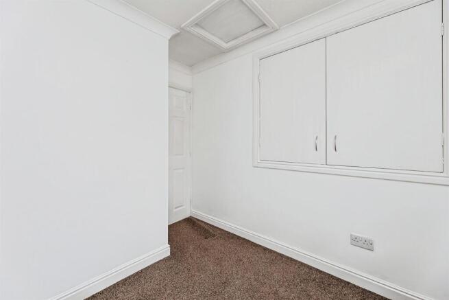 2 bed Terraced for sale Image 11