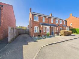 42, Riverhead, Louth LN11 0DD