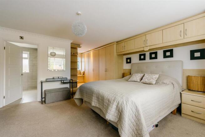 8284899-interior33-m