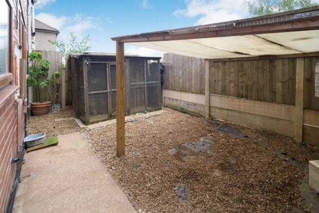 3 bed Semi-Detached for sale Image 11