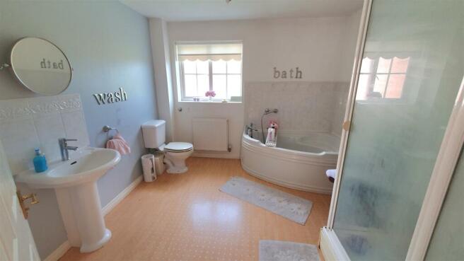 Bathroom.jpg