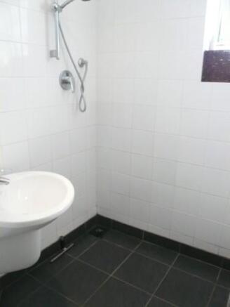 en-suite to bed 2