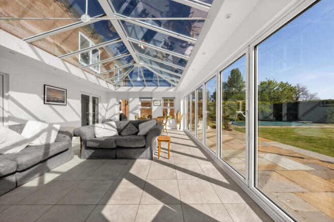Garden Room & Pool View