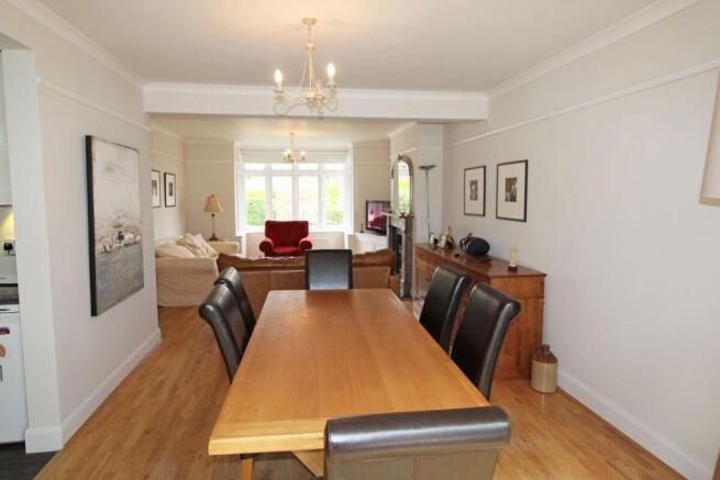 Sitting Room / Dining Room