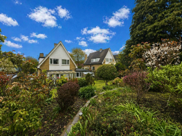 16, Clifford Avenue, Chislehurst BR7 5DZ