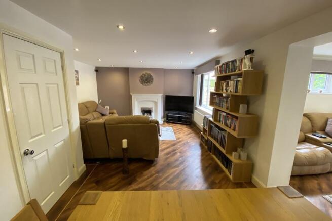 living room/dining r