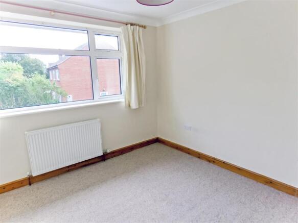 Bedroom 2.JPG