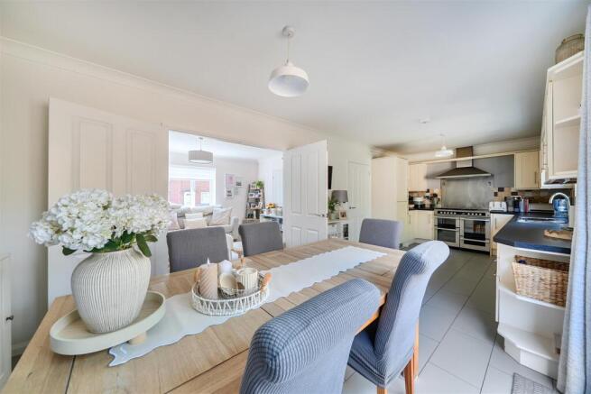 Kitchen/Dining Room