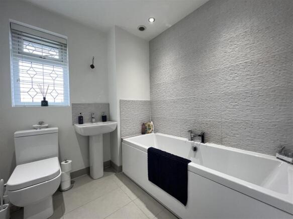Bathroom.jpg