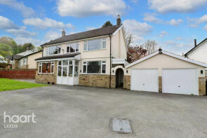 8, Elmete Grove, Roundhay, Leeds LS8 2JY