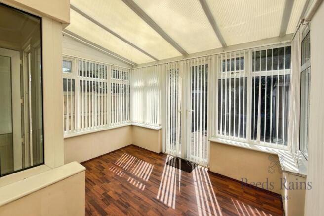 2 bed Semi-Detached for sale Image 10