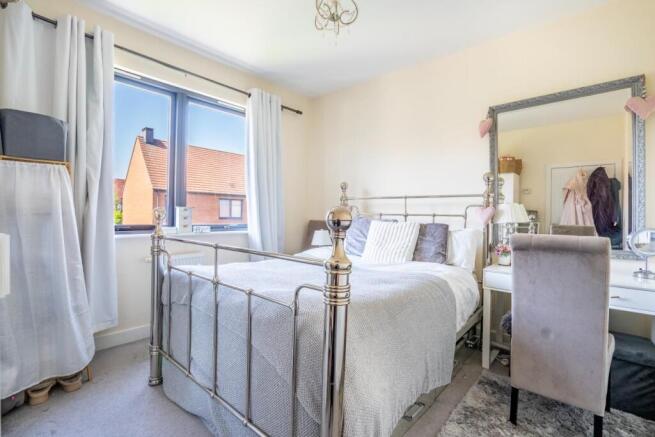 3 bed Terraced for sale Image 12