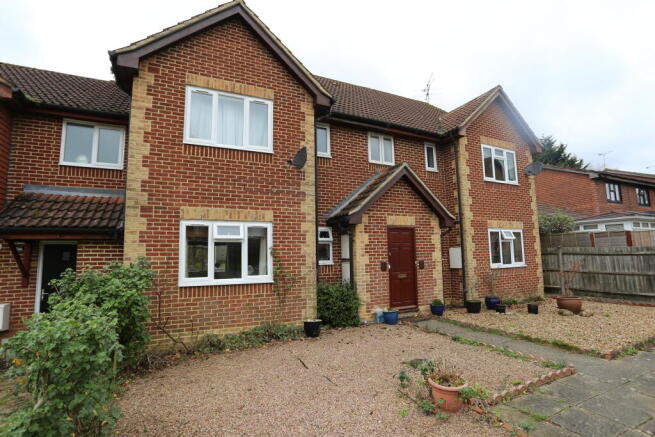 1 bedroom Ground Floor Flat for rent
