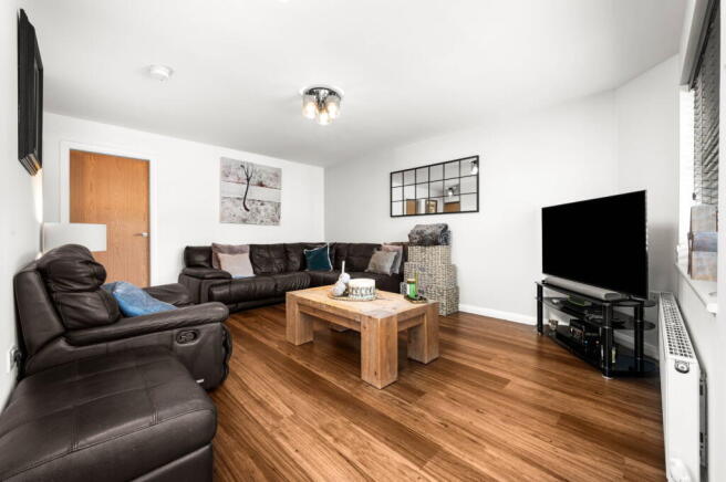 4 bed Semi-Detached for sale Image 12