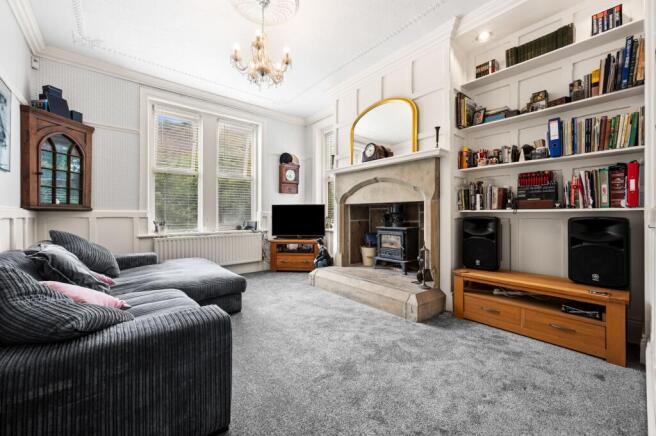 4 bed Detached for sale Image 11