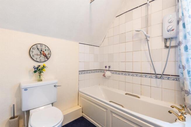 HOUSE BATHROOM
