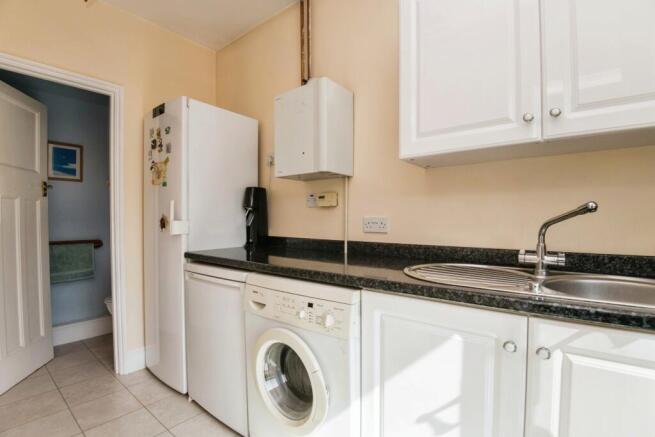Utility Room/Wc