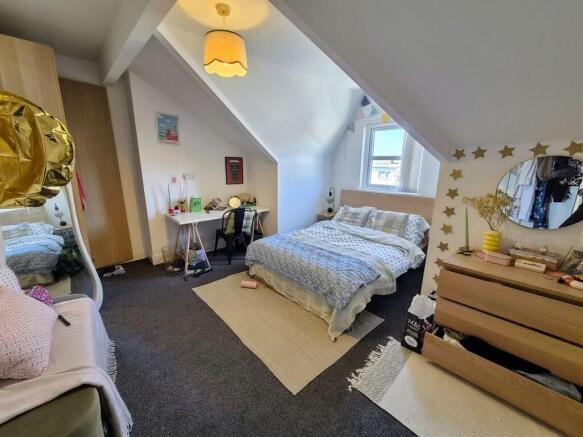 6 bed Terraced for sale Image 12