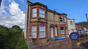 42, Lascelles Road, Dover CT17 9JE