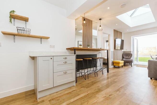 947CFC45-E9D9-4A30-9974-3C6CAAC85595