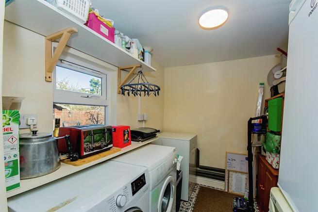 Utility Room / Outbuilding