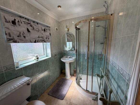 3 bed Terraced for sale Image 11