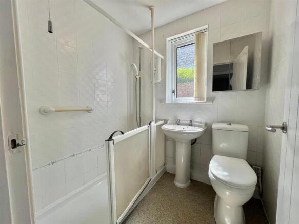 3 bed Semi-Detached Bungalow for sale Image 7