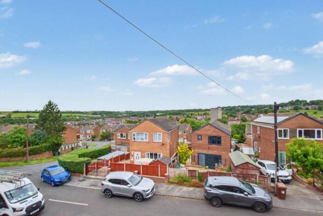 3 bed Semi-Detached for sale Image 11