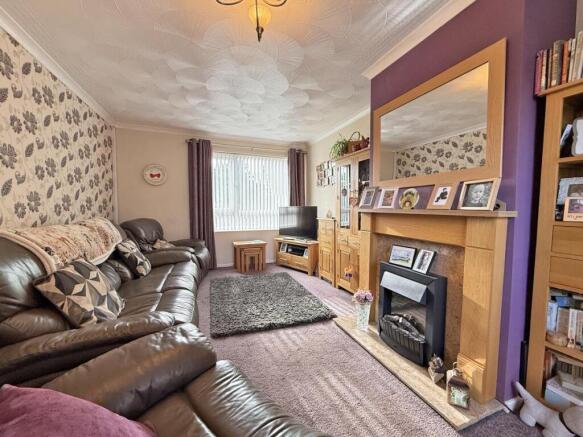 Longstone Avenue 26 - Lounge FP.jpg