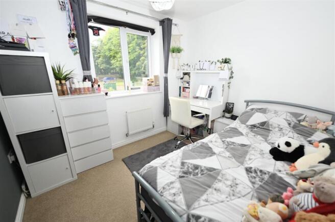 3 bed Semi-Detached for sale Image 7