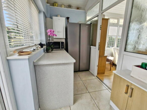 2 bed Terraced Bungalow for sale Image 9