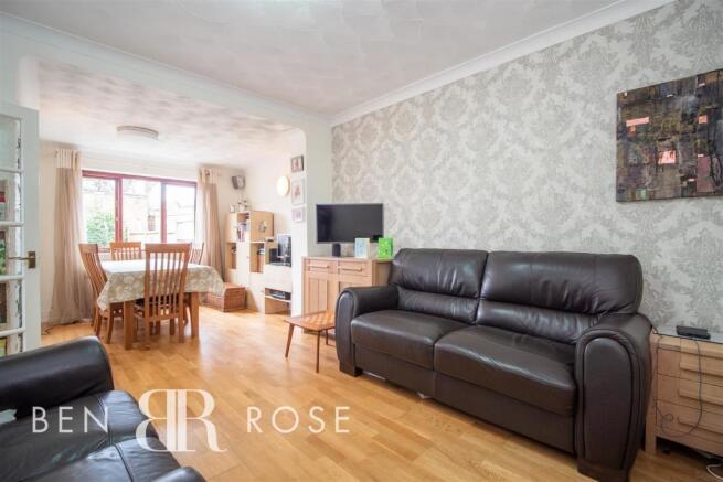 Dining Room/Snug