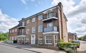 Flat 5, Cedar House, Recreation Ground Road, Tenterden TN30 6BL