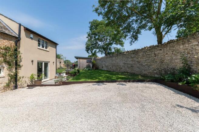 Dovecote Cottage 002.jpg