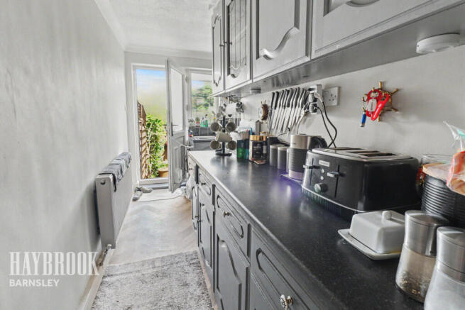 2 bed Terraced for sale Image 5
