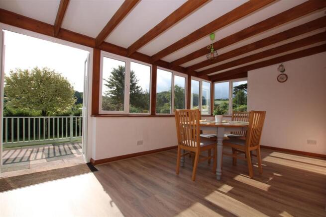 Dining Room.JPG