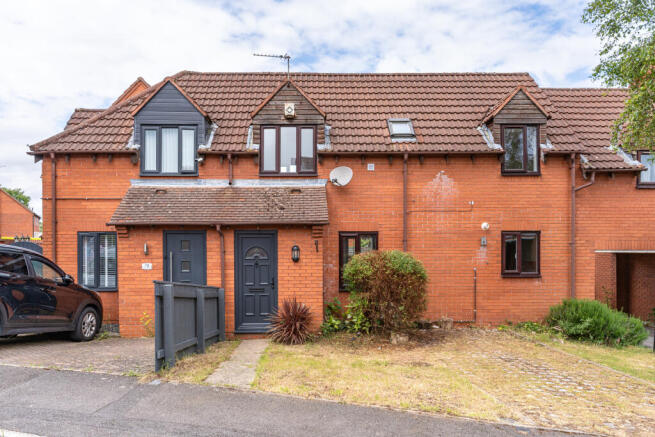 76 Oaktree Crescent-13