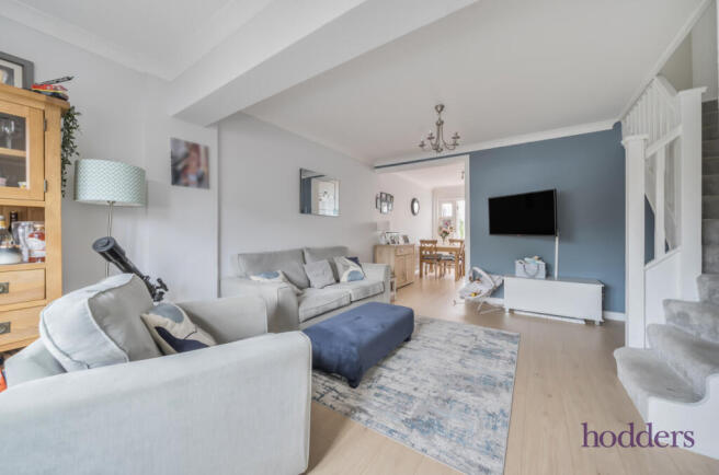 8dc4fd35-1e00-43f...