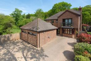 Scottish Lodge, Radfall Ride, Whitstable CT5 3EW
