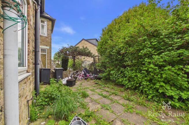 3 bed Semi-Detached for sale Image 10