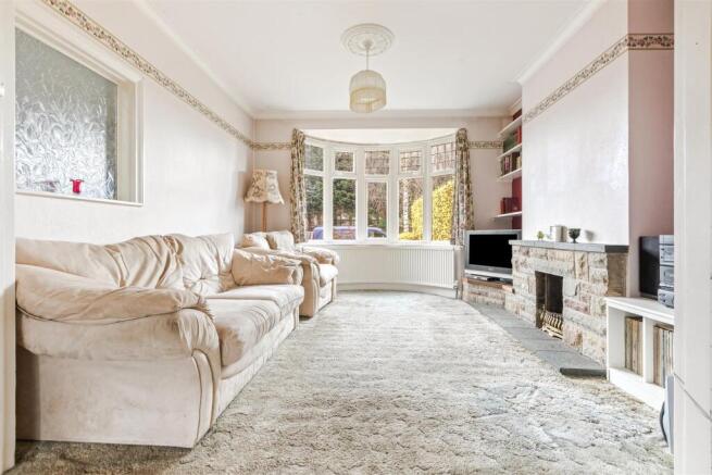 LOUNGE AREA
