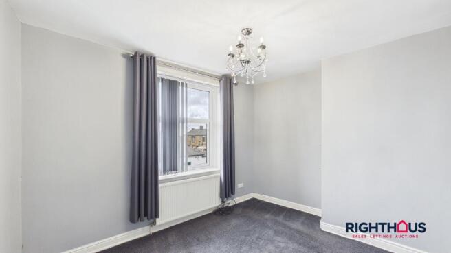 4 bed End of Terrace to rent Image 7