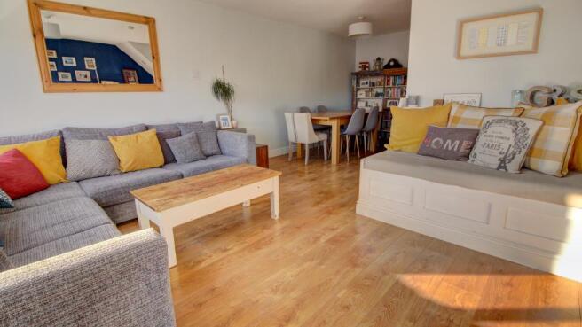 Lounge toward Dining