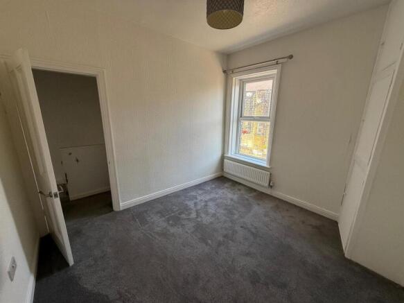 3 bed End of Terrace to rent Image 8
