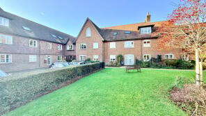 11, Monmouth Court, Church Lane, Lymington SO41 3RB