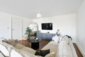 Flat 14, 27, Alexandra Road, Epsom KT17 4BS