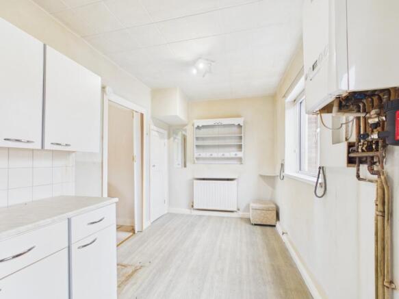3 bed Terraced for sale Image 5