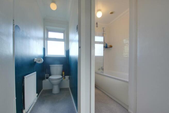 Bathroom/ WC