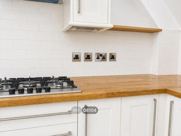 3 bed Not Specified to rent Image 12