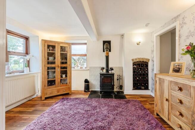 4 bed Detached for sale Image 4